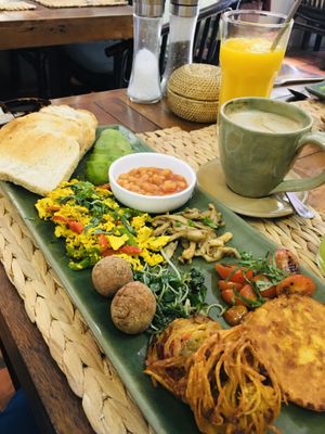 Vegan fry up + sliced avo (top up), mango smoothie & soy latte at New Leaf Eatery in Siem Reap