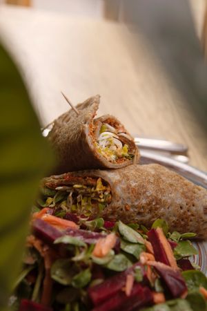 Veganer, hausgemachter Wrap at Brocca Cafe in Berlin
