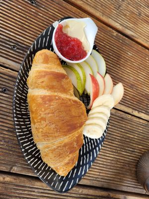 Small breakfast at Brocca Cafe in Berlin