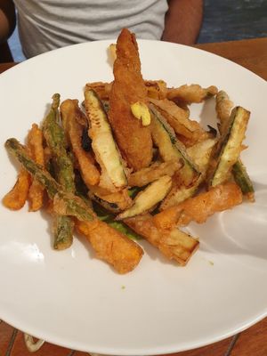 Vegetable tempura with vegan ricotta stuffed zucchini flower €15.00 at Il Margutta in Rome