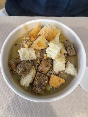 Vellutata di melanzane con semi e crostini  at La Granadilla in Faenza