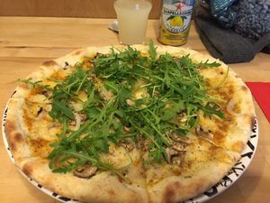 Vegan pizza! at Happiz - Sablons in Paris