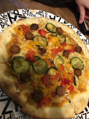 Pizza at Happiz - Sablons in Paris