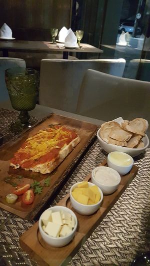 Bruscheta e entrada couvert at Emporio Gourmet in Joao Pessoa