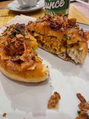mac and cheese donut special  at Delish Vegan Doughnuts in Madrid