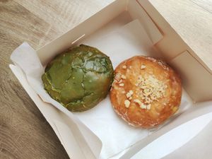  at Delish Vegan Doughnuts in Madrid