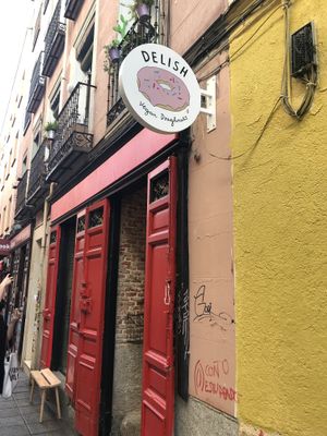 Entrance at Delish Vegan Doughnuts in Madrid