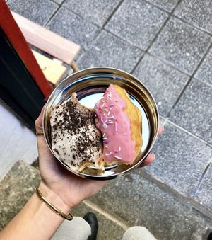 Took leftovers to-go! at Delish Vegan Doughnuts in Madrid