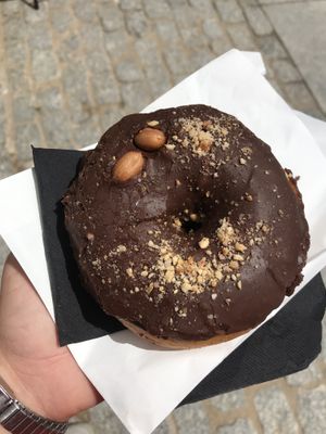 Snickers doughnut €2.50 at Delish Vegan Doughnuts in Madrid