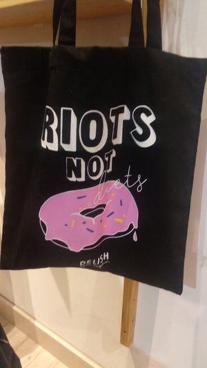 Merchandising at Delish Vegan Doughnuts in Madrid