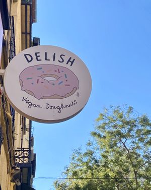 Vegan Heaven ✨ at Delish Vegan Doughnuts in Madrid