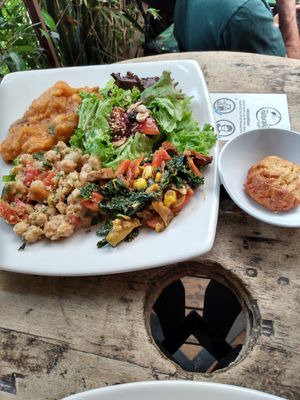 Meal of the day: salad, garbanzo, mashed potatoes, tossed carrots kale and corn (all delicious) at Naturalia Cafe in Medellin