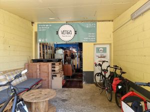 entrance of shop at Venga in Roeser