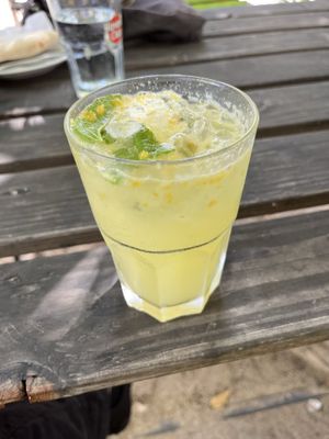 Limetten minz limonade at Akko Hummus Bar in Leipzig