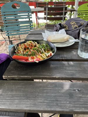 Sabez spezial vegan mit ambiente at Akko Hummus Bar in Leipzig