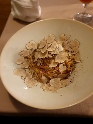 Truffle pasta at Il Papeoto in La Spezia