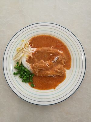 Kanom jean nam ya at Happy Time in Chiang Mai