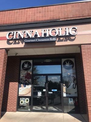 Store front at Cinnaholic in Lancaster