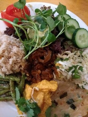 Yammi. Vegan Dish of the day at Bolhoed in Amsterdam