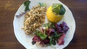 Per menjar al local / Servicio al local at El Brot in Alp