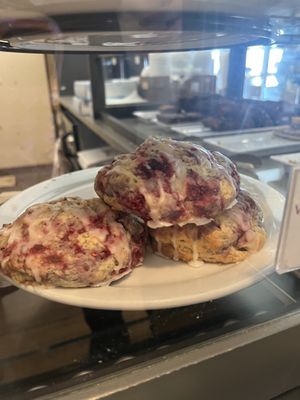 Vegan scone affordable $3-4  at Blackberry Market in Glen Ellyn