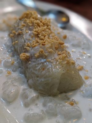  at Bodhi Vegan in Paris