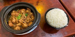 Claypot with “chicken” (43a on the menu)  at Bodhi Vegan in Paris