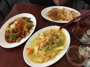 Vegan 'chicken ' 'beef' at Bodhi Vegan in Paris