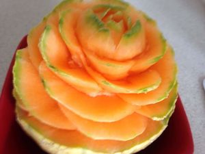 Sculpture de melon at Bodhi Vegan in Paris