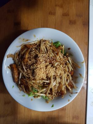 Vermicelles au boeuf citronnelle  at Bodhi Vegan in Paris