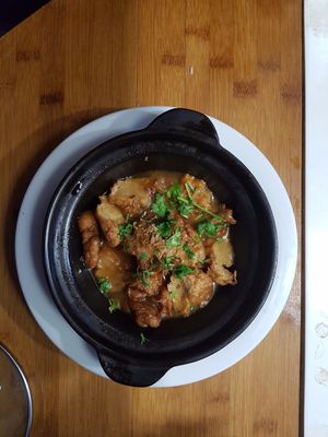 Poulet au caramelise vegan at Bodhi Vegan in Paris