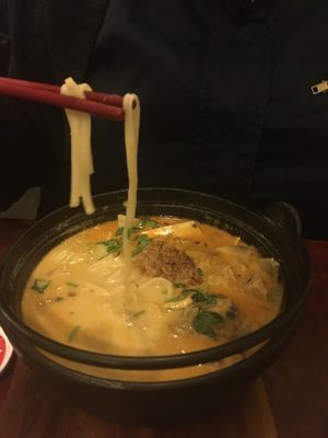 Vermicelles et bœuf dans une sauce Sarah. at Bodhi Vegan in Paris