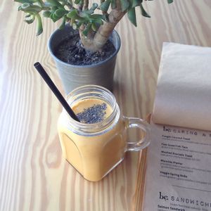 immune boost smoothie  at Be Good To You in Cairo