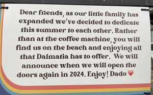 Sign on the door of 4Coffee Soul Food  at 4coffee soul food in Split