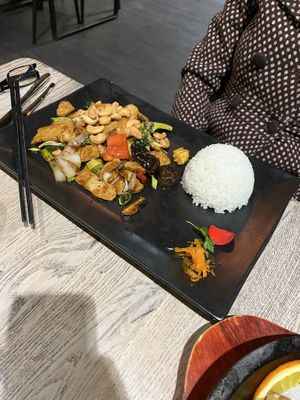 Poulet noix de cajou  at Origami in Esch-sur-alzette