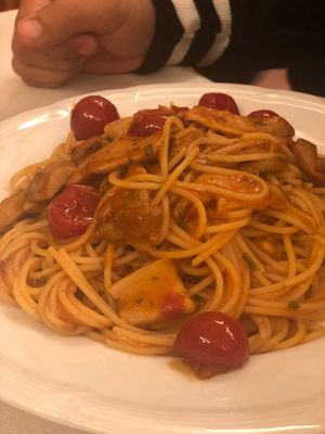 Pasta with tomatoes and fungi is amazing  at Hotel Pinete Piazzatorre in Piazzatorre
