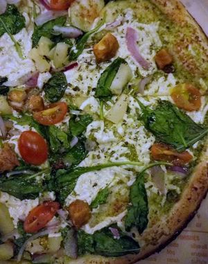 the vegan cheese and chicken  at Blaze Pizza in San Luis Obispo