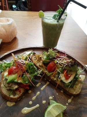 complete at Golden Temple in Amsterdam