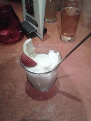 Vegan coconut-lemon icecream at Golden Temple in Amsterdam