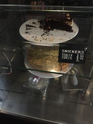 Cakes  at Bidges & Sons Reeperbahn in Hamburg