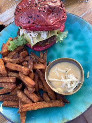 Sweet Potato Fries mit Cheeze-Sauce  at Bidges & Sons Reeperbahn in Hamburg