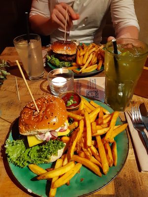  at Bidges & Sons Reeperbahn in Hamburg