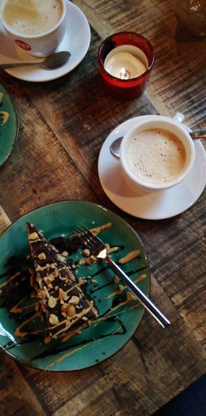 Snickers Kuchen at Bidges & Sons Reeperbahn in Hamburg