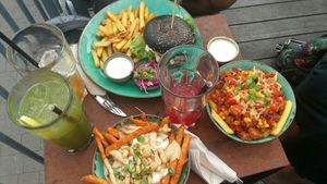 Delicious vegan junk food at Bidges & Sons Reeperbahn in Hamburg