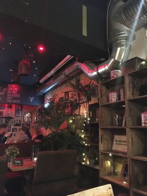 inside at Bidges & Sons Reeperbahn in Hamburg