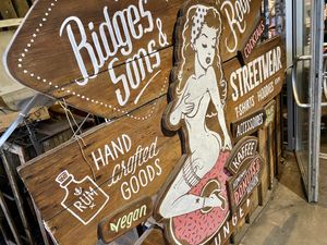 sign at Bidges & Sons Reeperbahn in Hamburg