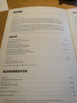 Vegane Speisen sind mit “V“ gekennzeichnet at Astarix in Trier