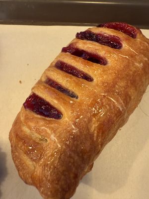 cherry danish vegan  at backWERK in Chemnitz
