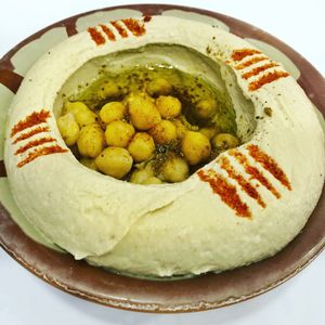 Hummus @joesveganfoodgram at Falafel Tyros in Istanbul