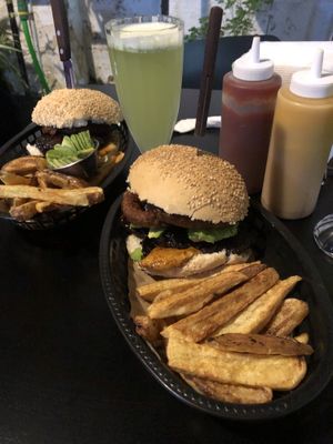 Seitán at Vg Burger in Santiago